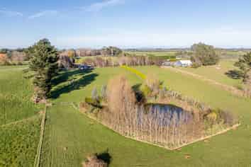 309B Lorne Dacre Road, Roslyn Bush