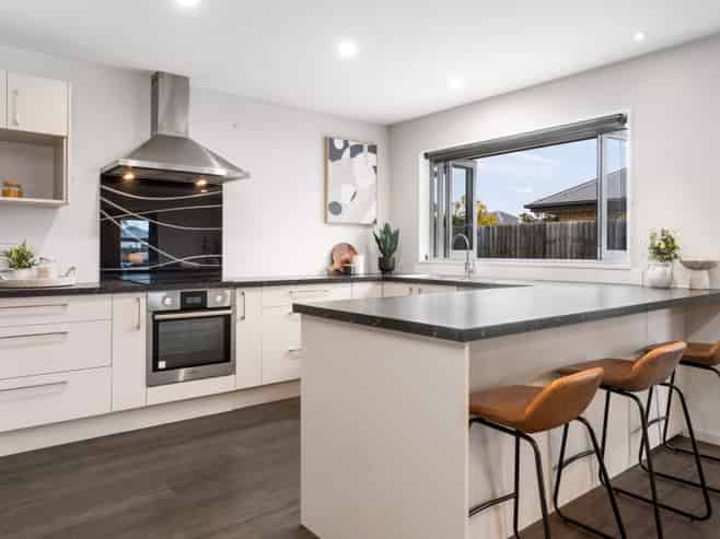 15 Graycliffe Street, Halswell
