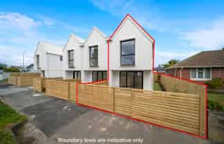 4/4 Mead St, Avondale