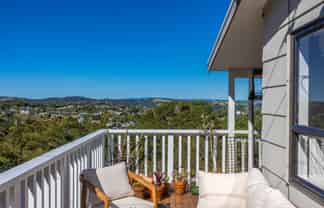 29 Beresford Avenue, Surfdale