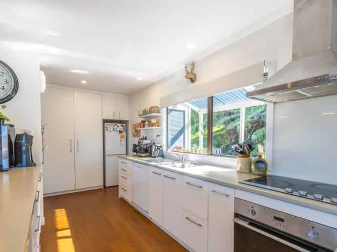 29 Beresford Avenue, Surfdale