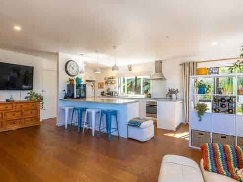 29 Beresford Avenue, Surfdale