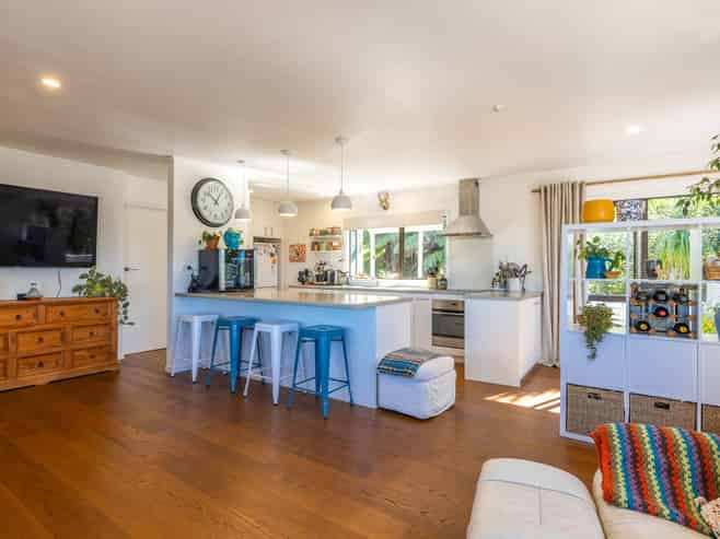29 Beresford Avenue, Surfdale