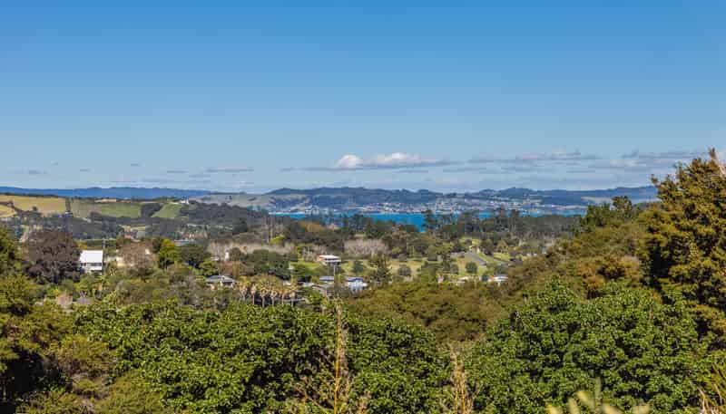 29 Beresford Avenue, Surfdale