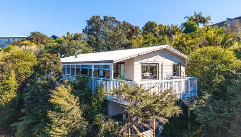 29 Beresford Avenue, Surfdale
