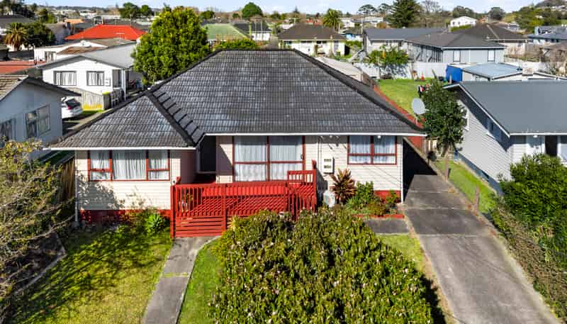 16 Antrim Crescent, Otara