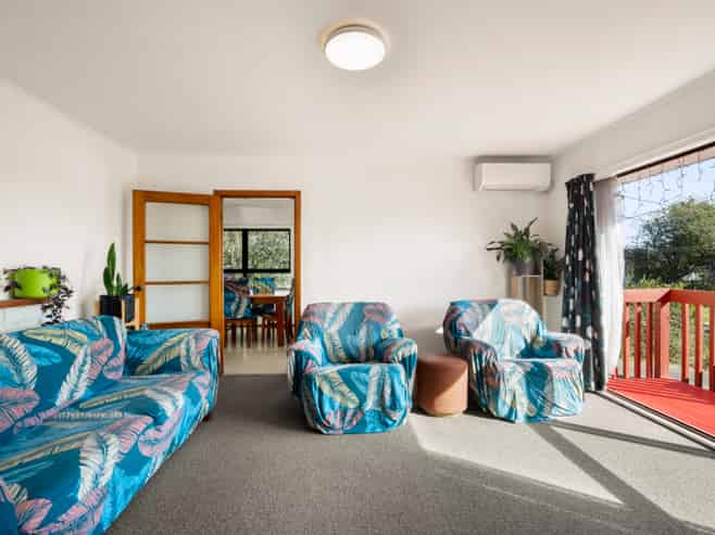 16 Antrim Crescent, Otara