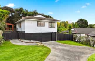 40 Holmes Drive South, Massey