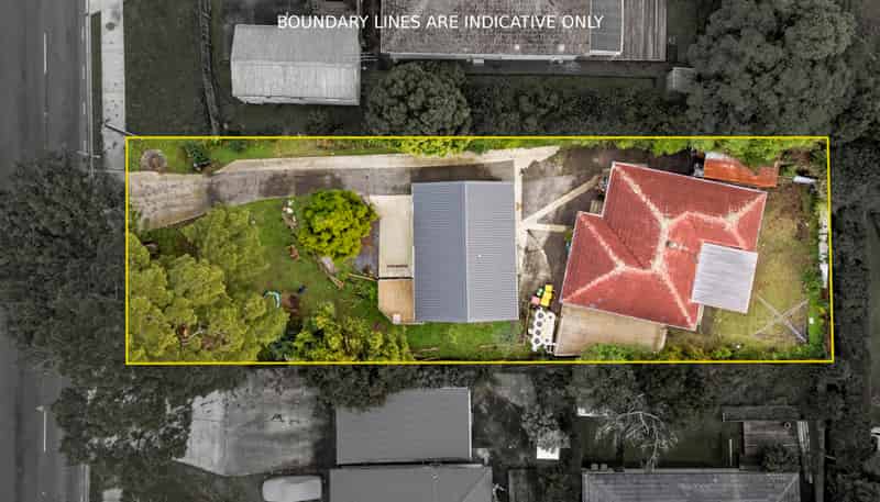 209 Henderson Valley Road, Henderson
