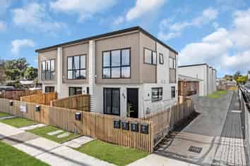 1/14 Kelvin Road, Papakura