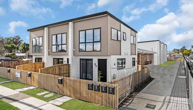 1/14 Kelvin Road, Papakura