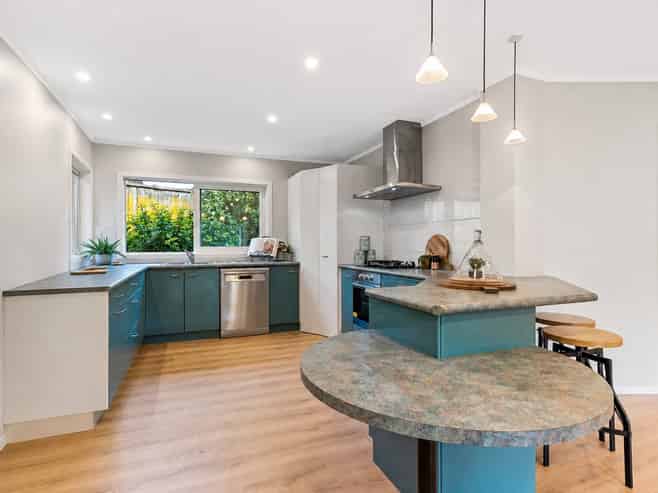 184 Charles Prevost Drive, The Gardens