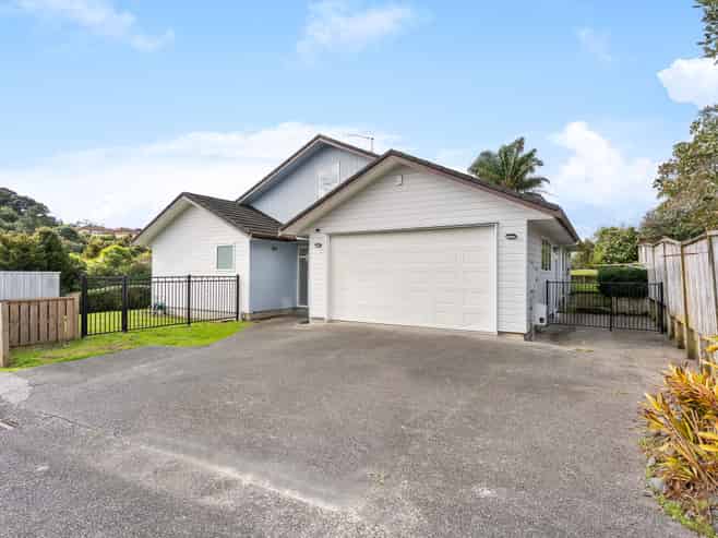 184 Charles Prevost Drive, The Gardens