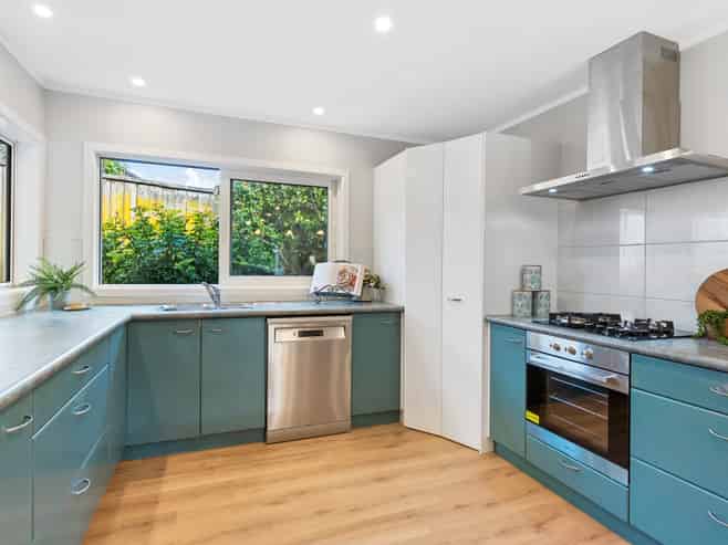 184 Charles Prevost Drive, The Gardens