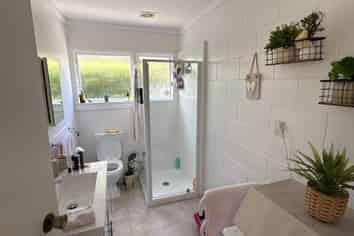 16A Worcester Road, Meadowbank