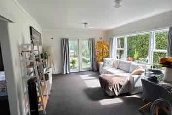 16A Worcester Road, Meadowbank