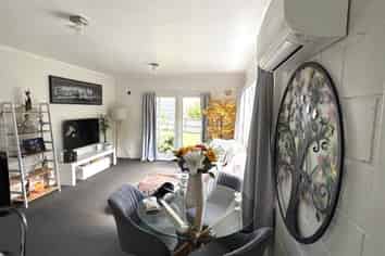 16A Worcester Road, Meadowbank