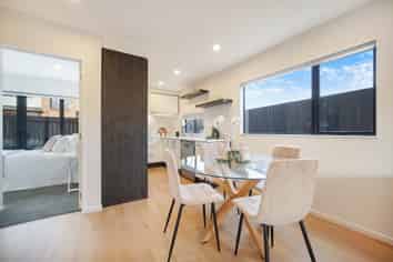 8/32 Tiraumea Drive, Pakuranga