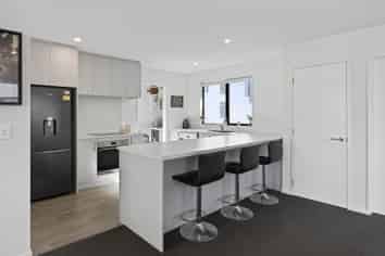 2/17 Rawhiti Avenue, New Brighton