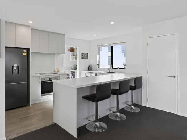 2/17 Rawhiti Avenue, New Brighton