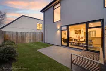 2/17 Rawhiti Avenue, New Brighton