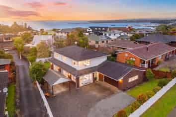 10 Wiseley Road, Hobsonville