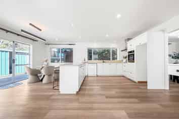 10 Wiseley Road, Hobsonville