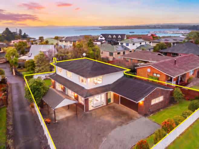 10 Wiseley Road, Hobsonville
