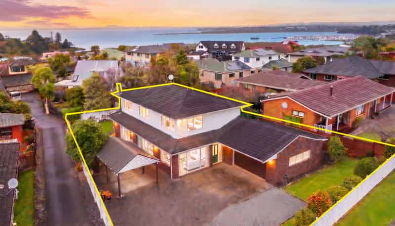 10 Wiseley Road, Hobsonville