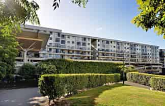 D614/176 Broadway, Newmarket