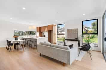 37D Bay Street, Red Beach