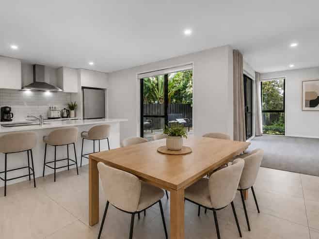 12A Rene Place, Sunnyhills