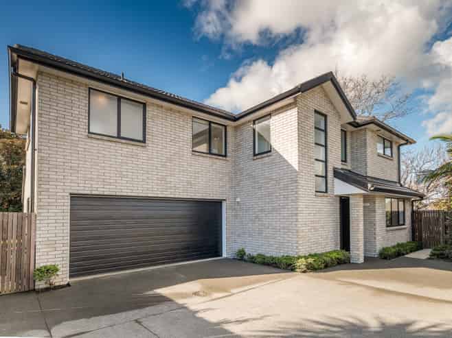 12A Rene Place, Sunnyhills