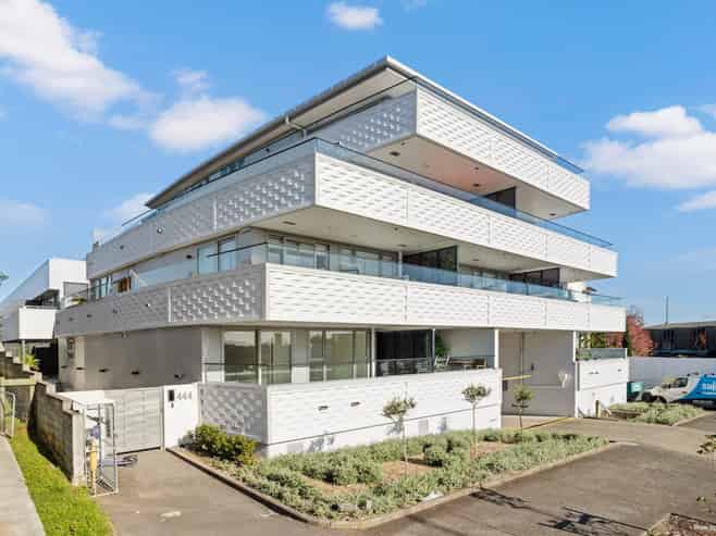 GA/444 Great North Road, Grey Lynn