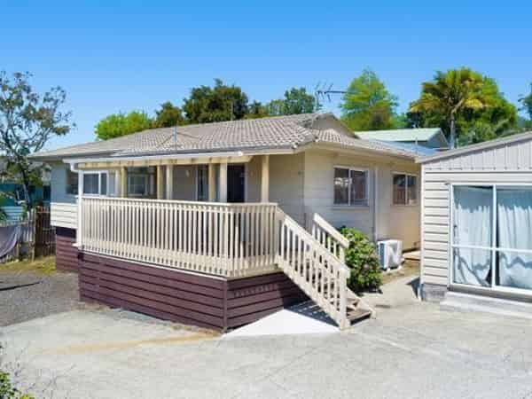 42A Farwood Drive, Henderson