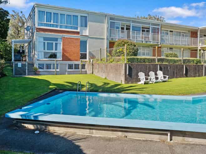 12/12 Crescent Road, Epsom