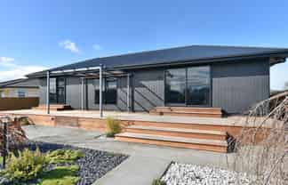 16 Corhampton Street, ARANUI