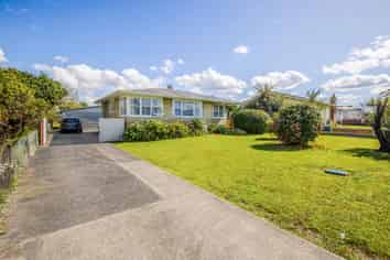 51 President Avenue, Papakura