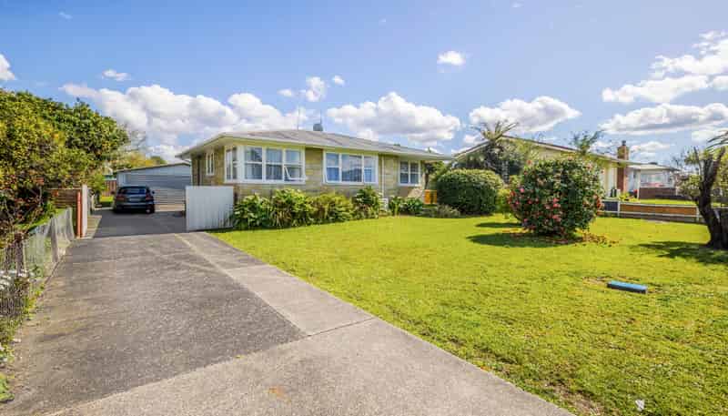 51 President Avenue, Papakura
