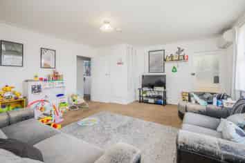51 President Avenue, Papakura