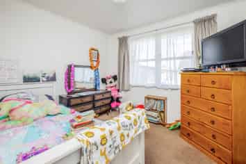 51 President Avenue, Papakura