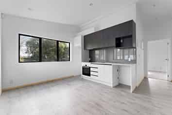 7/122 Archibald Road, Kelston