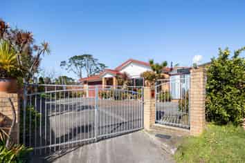 54 Greenberry Drive, Ranui
