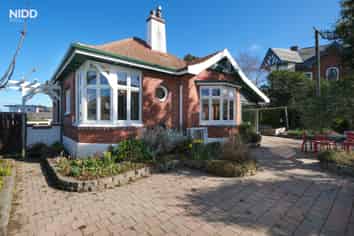 7 Leven Street, Roslyn
