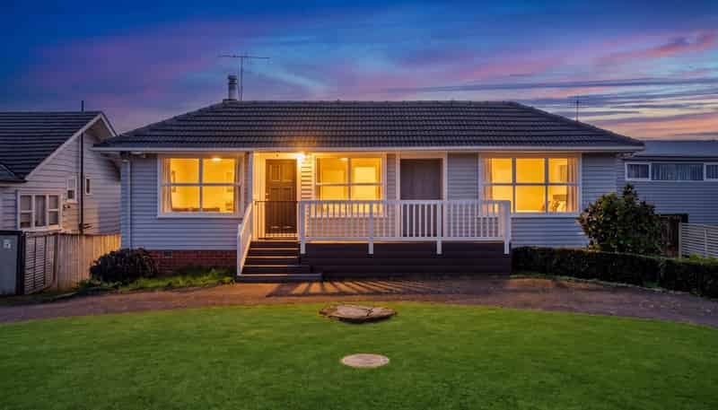 7 Gregory Place, Hillsborough