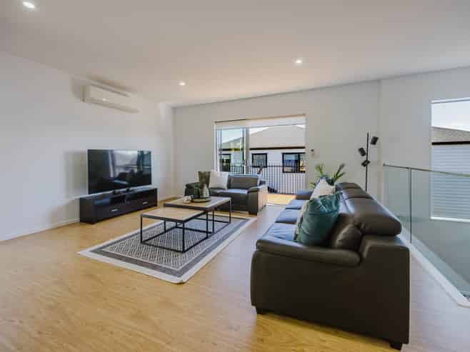 14A Gregory Place, Hillsborough