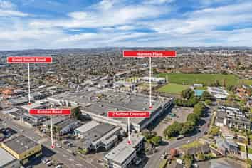 Safe Investment - Strong Tenant & High Yield