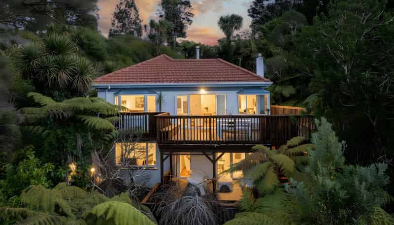 326 Titirangi Road, Titirangi