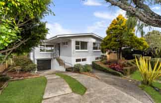 34 Holland Road, Hillcrest