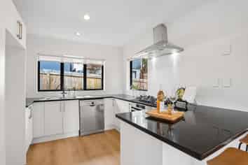 19 Edgewood Way, Henderson